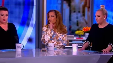 Stine Goya Florence floral-print cady blazer porté par Sunny Hostin sur La Vue 21 Mars 2019