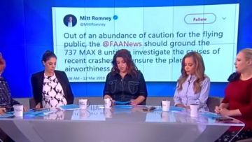 Elie Tahari Aurora Robe portée par Ana Navarro sur Le point de Vue le 12 Mars 2019