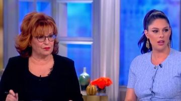 IRO Shavani Veste portée par Joy Behar sur La Vue 11 Mars 2019