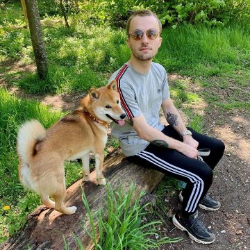 Les sneakers Nike Air Max 95 portées par Squeezie sur son compte Instagram @xsqueezie