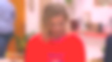 La sudadera roja Soon the sea de Maya Lauqué en La Quotidien el 29.04.2019