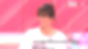 The sweat white wide Wearloved of Faustine Bollaert in It starts today the 29.04.2019