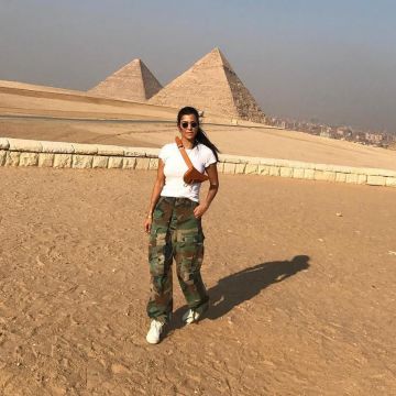 Le sac en cuir Christian Dior porté par Kourtney Kardashian sur le compte instagram de @kourtneykardash