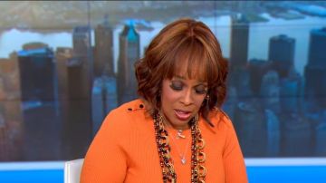 Karen Millen Volants Ourlet en Tricot Midi Robe portée par Gayle King sur CBS, Ce Matin, le 19 Mars 2019
