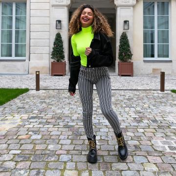 Botas negras con cordones de Paola Locatelli en la cuenta de Instagram de @paolalct
