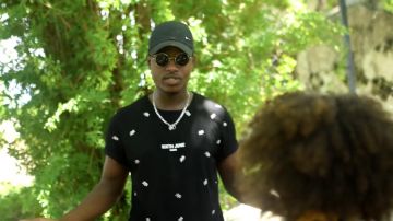 The t-shirt Sixth june Eliném in the clip Drug Niska feat. Booba - IN THE REAL LIFE Of ELINEM