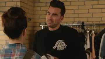 Jersey estampado givenchy Flower usado por David Rose (Dan Levy) en Schitt's Creek (S05E14)