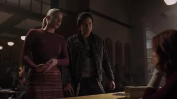 La jupe à carreaux Wilfred de Betty Cooper (Lili Reinhart) dans Riverdale (S03E20)