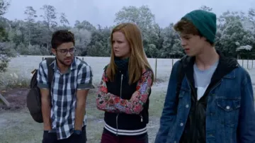 Rebecca Minkoff Alma Brodé de Soie Blouson porté par Norrie Calvert-Hill (Mackenzie Lintz) en Vertu de la Coupole (S02E11)