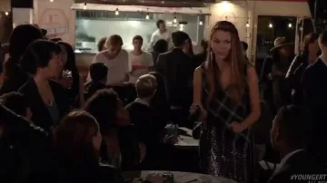 Proenza Schouler Frange de l'Armure de Panier Plaid Haut porté par Liza Miller (Sutton Foster) chez les Jeunes (S02E03)