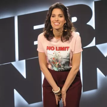 La camiseta rosa No Limit de Laurie Cholewa en su cuenta de Instagram @lauriecholewa