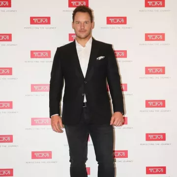 Madewell Slim Jeans en Saturated Black Wash usado por Chris Pratt para garden Court Tumi VIP Event en Hong Kong - 30 de abril de 2019