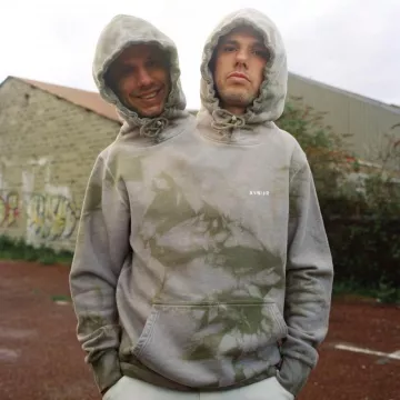 Le sweat-shirt Thermo Hoodie porté par Orelsan sur son compte Instagram