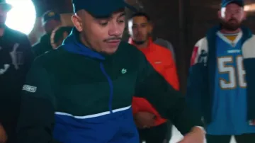 The tracksuit Lacoste Mister V in his YouTube video MAKING OF : RAP VS REALITY 2