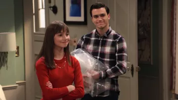 Modcloth Charter School Pullover Sweater in Red worn by Molly (Lauren Lindsey Donzis) in No Good Nick (S01E10)