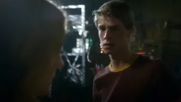 Camiseta Topman Slim Fit Ringer usada por Joe McAlister (Colin Ford) en Under the Dome (S03E12)