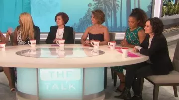 Asos two-piece knit skirt in argyle pattern worn by Eve on The Talk April 08, 2019