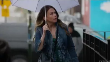 Alexander McQueen Denim Peplum Veste portée par Liza Miller (Sutton Foster) chez les Jeunes (S04E04)