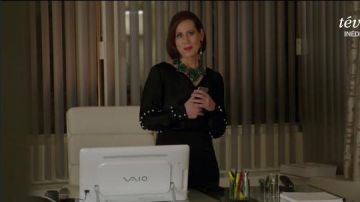 Prabal Gurung Manches Longues Col Bénitier Chemisier porté par Diana Truite (Miriam Shor) chez les Jeunes (S04E06)