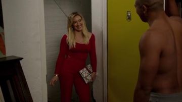 Gabriela Hearst Vesta Pants worn by Kelsey Peters (Hilary Duff) in Younger (S04E06)