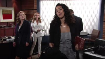 Do + Be Strapless Plaid Print Midi Dress usado por Alice Hunter como se ve en The Young and the Restless Marzo 2019