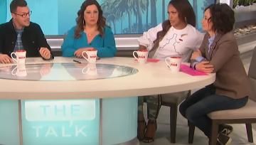 Mother Looker High-Rise Camo Track Stripe Skinny Jeans usados por Eve en The Talk 02 de mayo de 2019