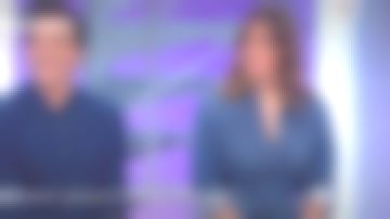 Le combishort à manches longues en denim de Iris Mittenaere dans C'est au programme le 07.05.2019