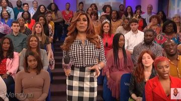 Talbots Black and White Gingham Twill Pencil Skirt usado por Wendy Williams en The Wendy Williams Show 6 de mayo de 2019