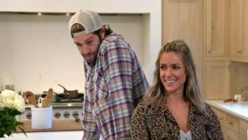 Collar de James Fighter poco común usado por ella misma (Kristin Cavallari) en Very Cavallari (S02E08)