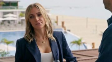 Agence Taryn Charmeuse Blazer usado por ella misma (Kristin Cavallari) en Very Cavallari (S02E08)