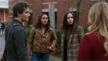 Zara  Checked Coat worn by Ava Jalali (Sofia Carson) in Pretty Little Liars: The Perfectionists (S01E08)