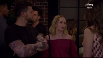 Anthropologie Maiden Blouse worn by Caitlin Miller (Tessa Albertson) in Younger (S05E10)