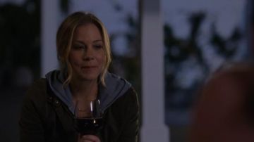 James Perse Classic Zip Up Hoodie worn by Jen Harding (Christina Applegate) in Dead to Me (S01E10)