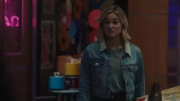 Madewell Whisper Cotton Crew Neck Tee in Heather Mercury worn by Dagger (Olivia Holt) in Marvel's Cloak & Dagger (S02E06)