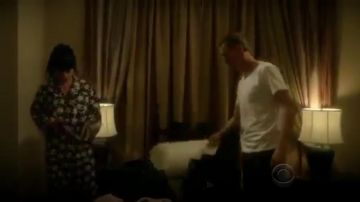 Fabric Skulls Glitter Glam Black worn by Abby Sciuto (Pauley Perrette) in NCIS (S07E22)