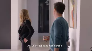 La veste de tailleur noire de Jen Harding (Christina Applegate) dans Dead to Me (S01E08)