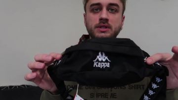 The bag banana Kappa presented by THE ROUTINE in his YouTube video My clothes from thrift store