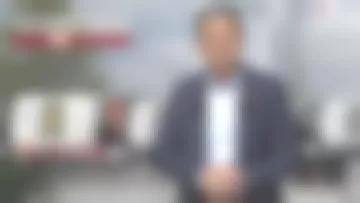 Chaqueta de traje azul de Jacques Cardoze en Complémentaire d'enquête el 18.04.2019