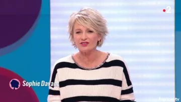 The Sweater dressed striped cotton black and white of Sophie Davant in This is the program