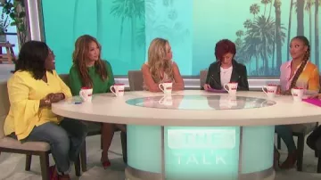 Alfani  Bell-Sleeve Blouse worn by Sheryl Underwood on The Talk May 10,2019