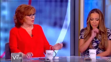 NYDJ Nervure Arrière Chemisier porté par Joy Behar sur Le point de Vue le 13 Mai 2019