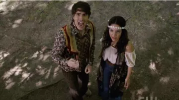 Zara Tulle Brodé Gilet porté par Zari Tomaz (Tala Ashe) dans DC Légendes de Demain (S04E01)