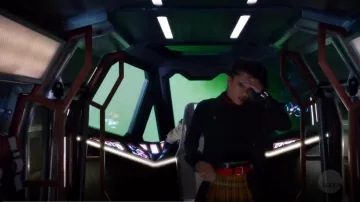 Zara Patchwork Mini Jupe portée par Amaya Jiwe (Maisie Richardson-Sellers) dans DC Légendes de Demain (S04E07)