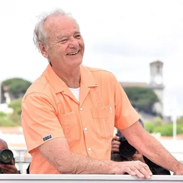The shirt short sleeve orange Bill Murray at the photocall of may 15, 2019 at the Cannes film Festival
