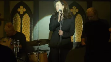 Le blazer de Siobhan Sadler (Maria Doyle Kennedy) dans Orphan Black S03E09