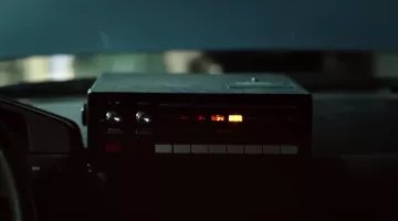 El escáner de radio realista utilizado por Louis Bloom (Jake Gyllenhaal) en Night Call