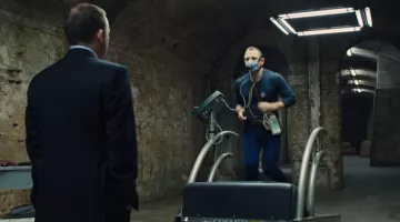 The treadmill COSMED James Bond (Daniel Craig) in Skyfall