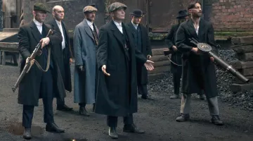 The vintage boots worn by Thomas Shelby (Cillian Murphy) in Peaky Blinders (S01E06)