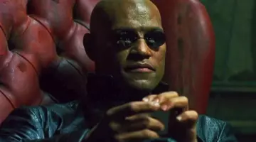 Les lunettes de soleil Blinde 4005 de Morpheus (Laurence Fishburne) dans The Matrix