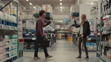 The backpack Cara Delevingne in The hidden face of Margo